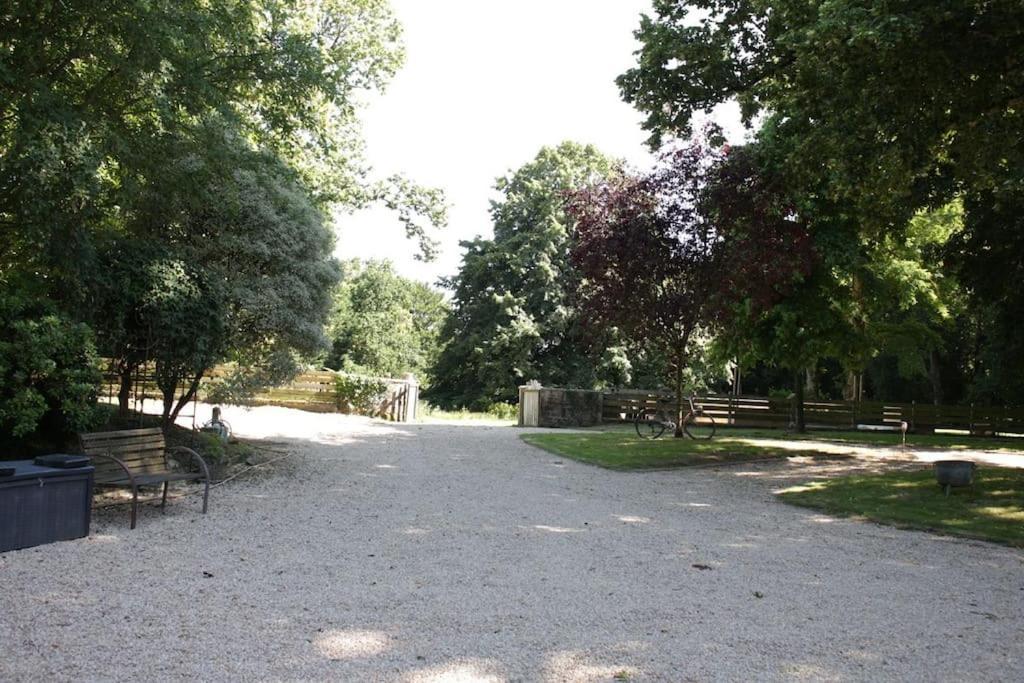 Ty Daou - Gites Du Vieux Tilleul Treglamus Exterior foto